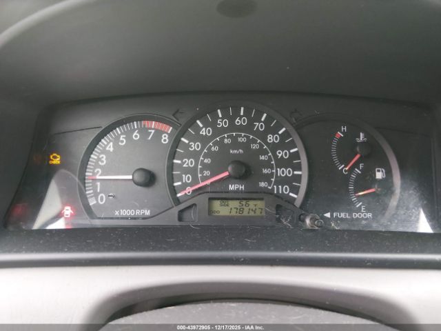 Toyota Corolla Ce Image 6