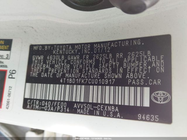 Toyota Camry Le Image 7