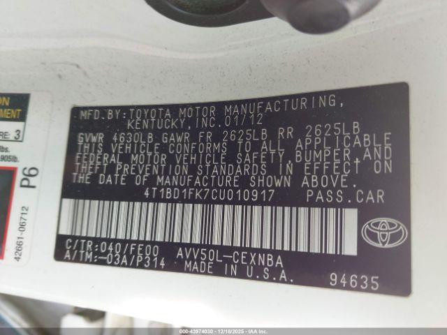 Toyota Camry Le Image 7