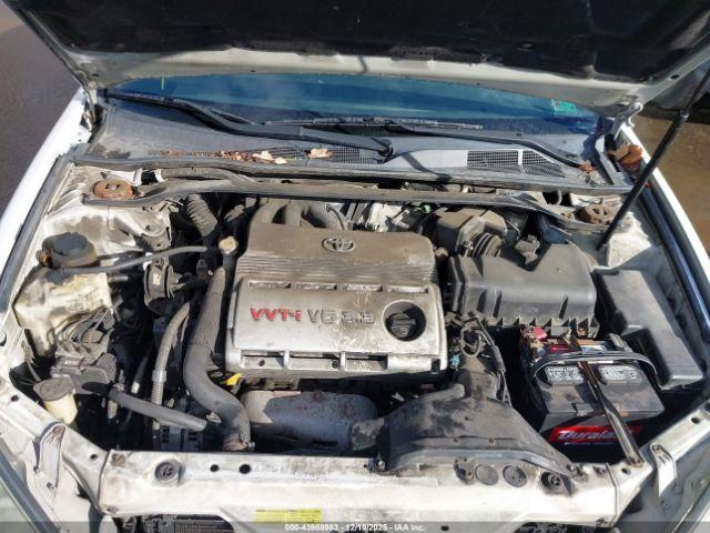 Toyota Camry Se V6 Image 3