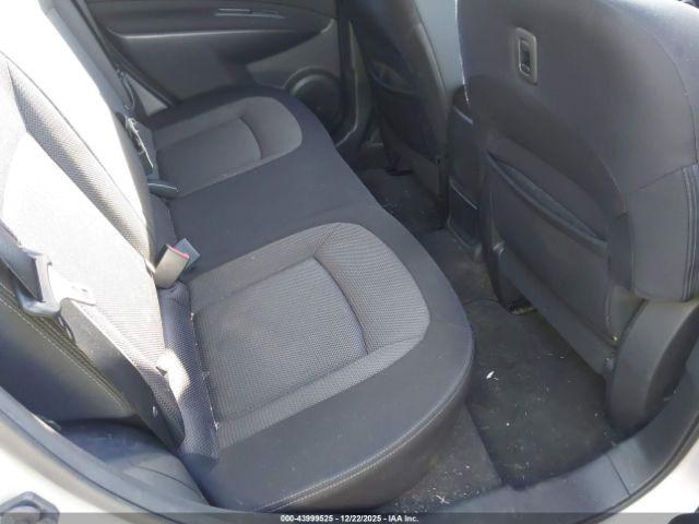 Nissan Rogue Sv Image 6