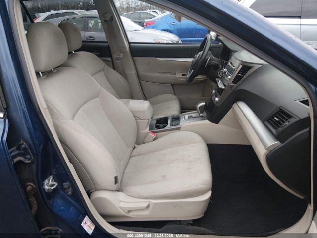 Subaru Outback 2.5i Premium Image 6