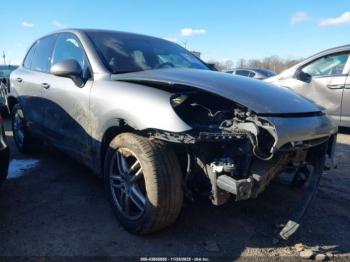  Salvage Porsche Cayenne