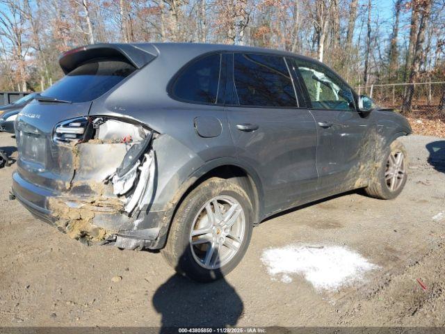 Porsche Cayenne Platinum Edition Image 3