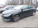 Chrysler 200 Limited Image 2