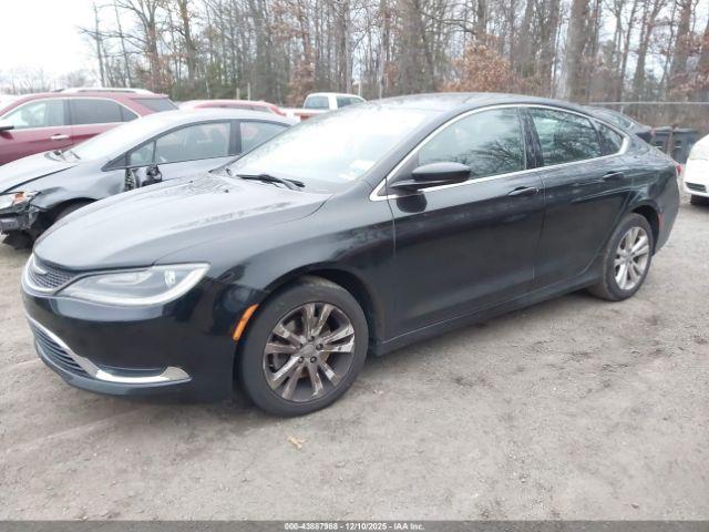 Chrysler 200 Limited Image 2