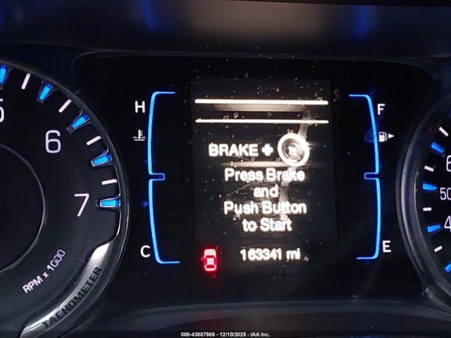 Chrysler 200 Limited Image 5