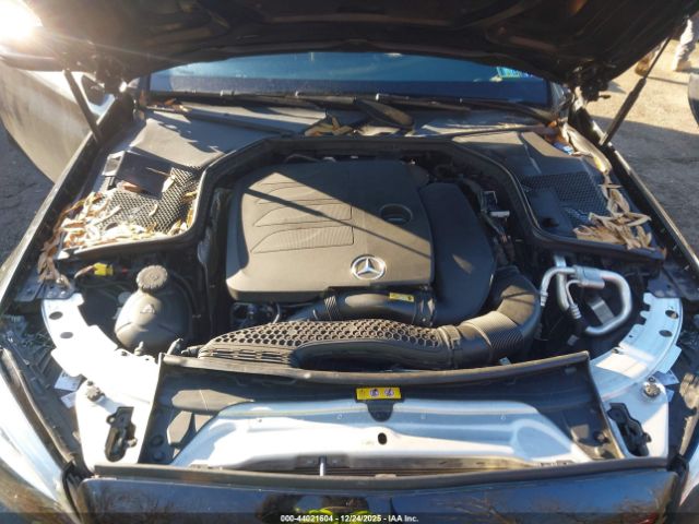 Mercedes-Benz C-Class 4matic Image 15