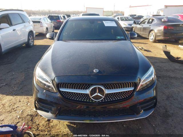 Mercedes-Benz C-Class 4matic Image 4