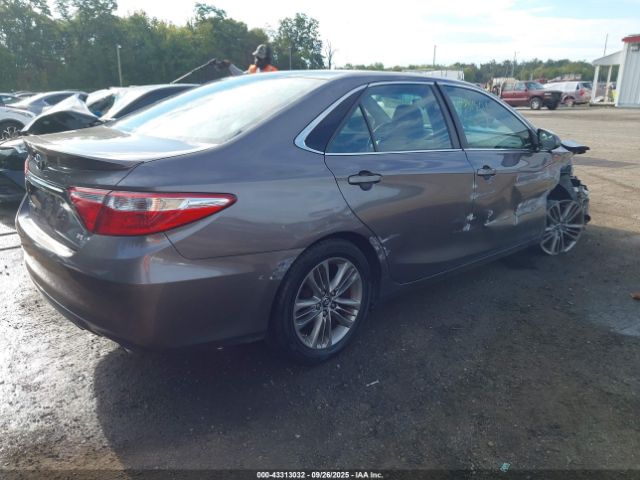Toyota Camry Se Image 2