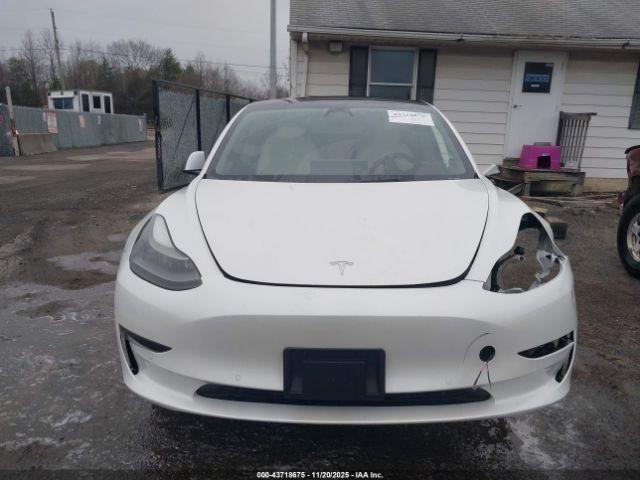 Tesla Model 3 Rear-wheel Drive Image 14