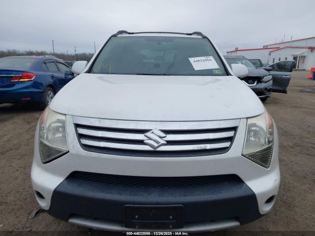 Suzuki XL7 Luxury Image 4