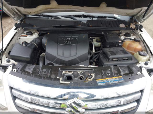 Suzuki XL7 Luxury Image 6