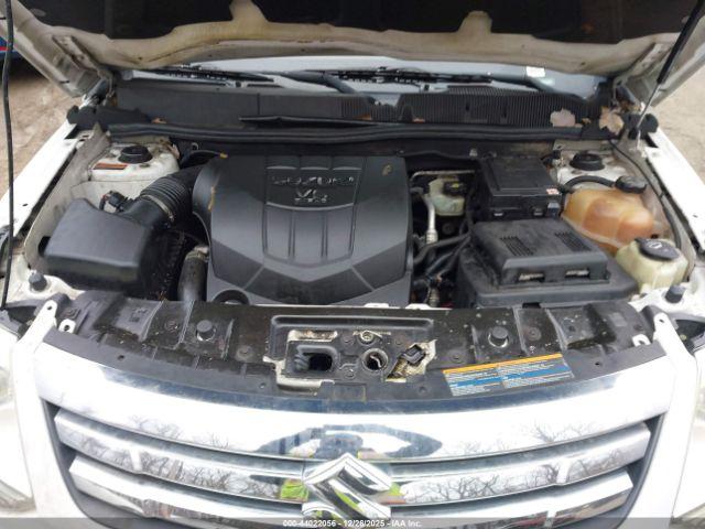 Suzuki XL7 Luxury Image 6