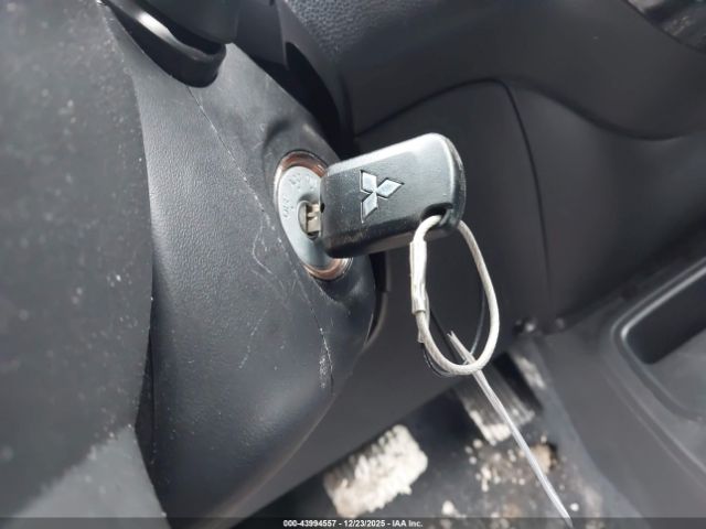 Mitsubishi Mirage Image 15