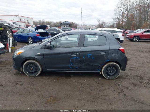 Mitsubishi Mirage Image 10