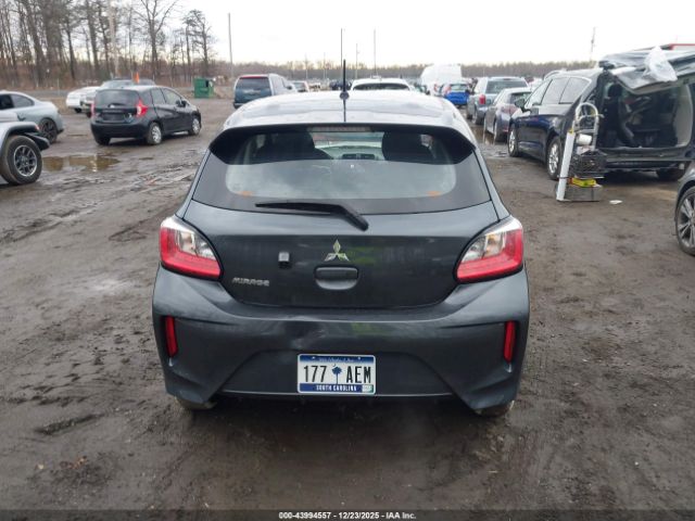 Mitsubishi Mirage Image 9