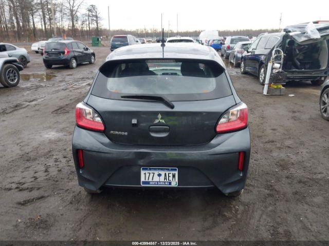 Mitsubishi Mirage Image 9