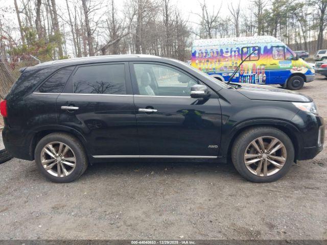 Kia Sorento Limited V6 Image 12