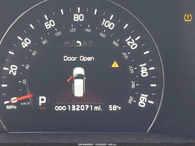 Kia Sorento Limited V6 Image 11