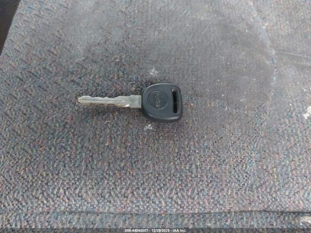 Chevrolet Silverado 1500 Work Truck Image 4