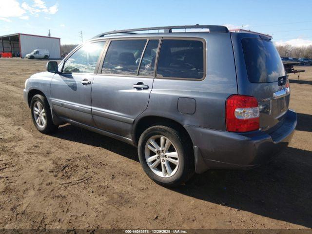 Toyota Highlander V6 Image 3
