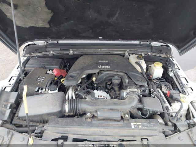 Jeep Gladiator Overland 4x4 Image 2