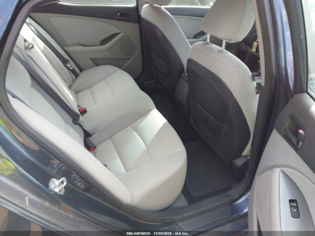 Kia Optima Lx Image 10