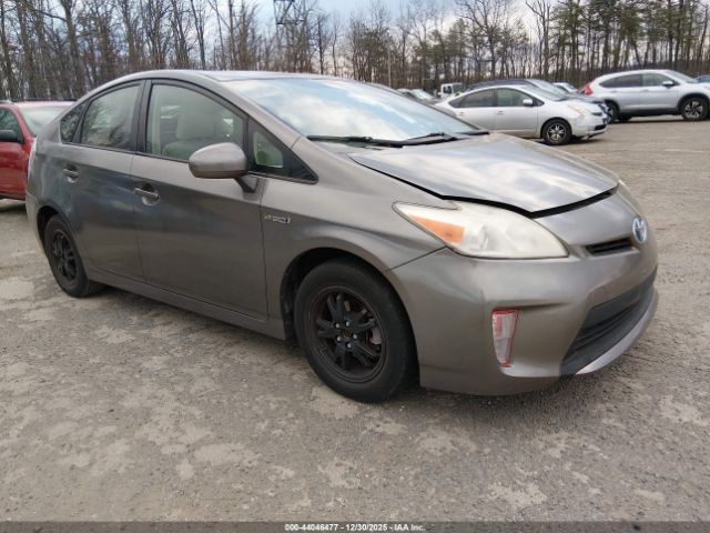 Toyota Prius Two Image 1