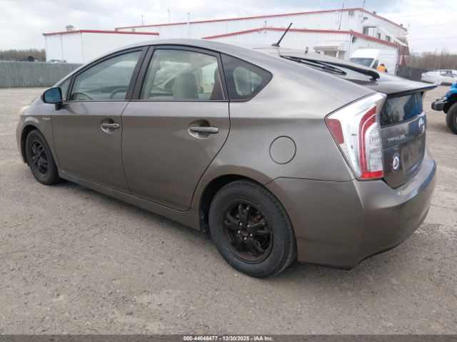 Toyota Prius Two Image 8