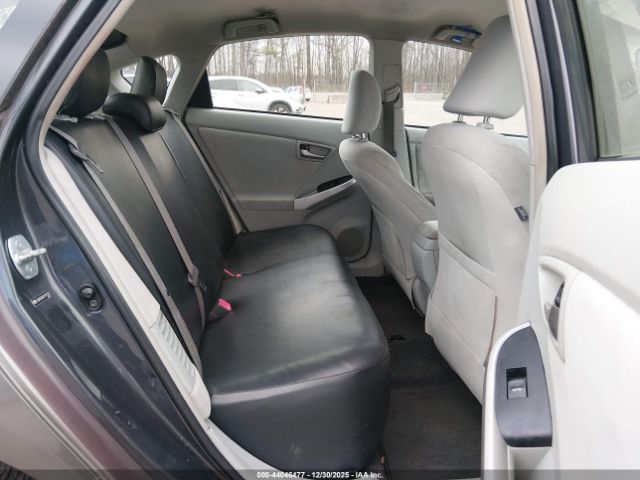 Toyota Prius Two Image 14