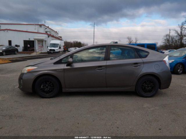 Toyota Prius Two Image 11