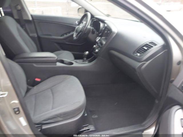 Kia Optima Lx Image 4