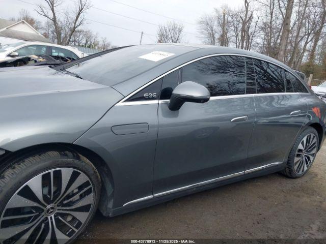 Mercedes-Benz EQE 4matic Image 15