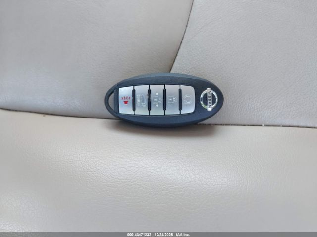 Nissan Pathfinder Sl Image 8