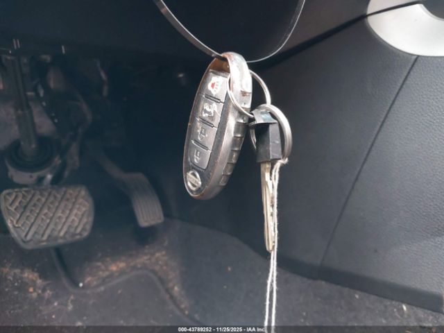 Nissan Altima Image 11