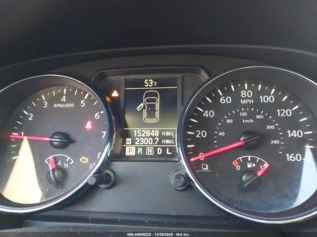 Nissan Rogue S Image 3