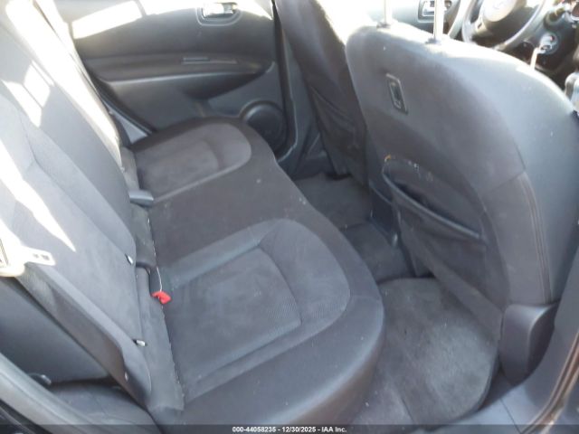 Nissan Rogue S Image 4