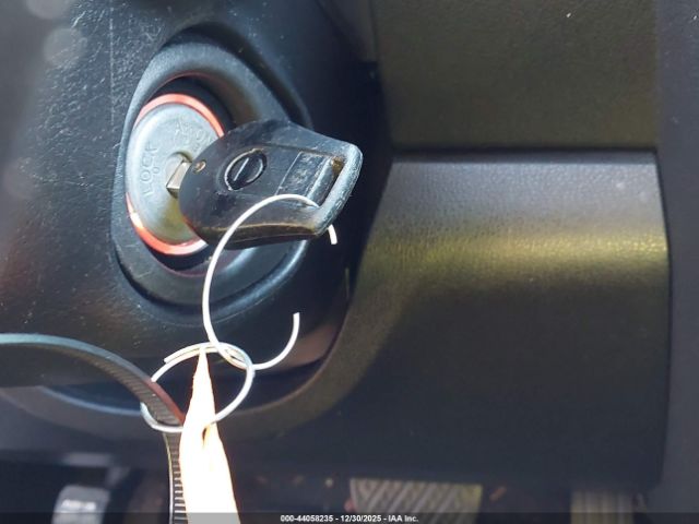 Nissan Rogue S Image 10