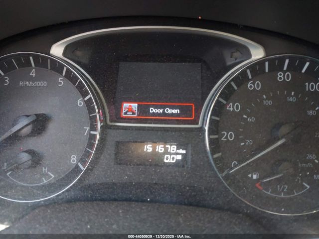 Nissan Pathfinder Sl Image 3