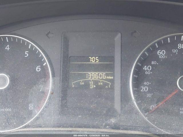 Volkswagen Jetta 1.8t Se Image 9