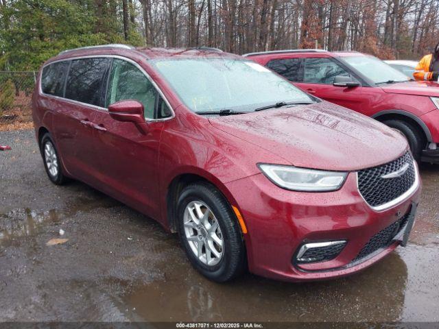  Salvage Chrysler Pacifica