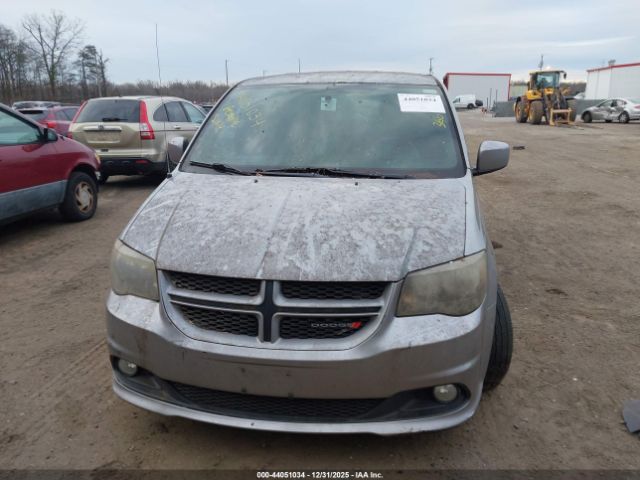 Dodge Grand Caravan Image 3