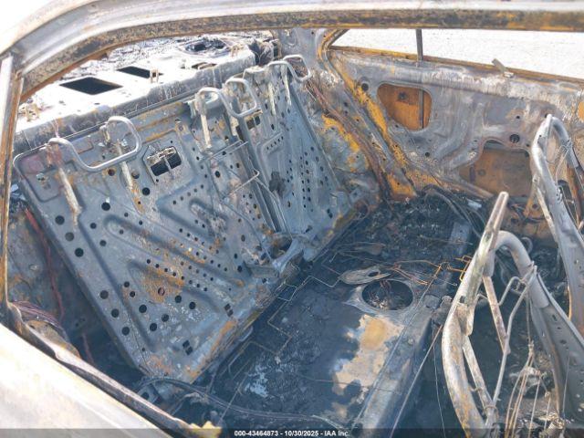 Toyota Camry Image 11