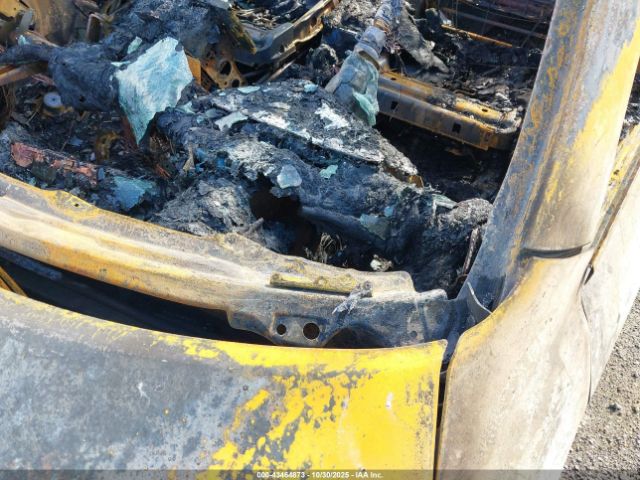 Toyota Camry Image 12