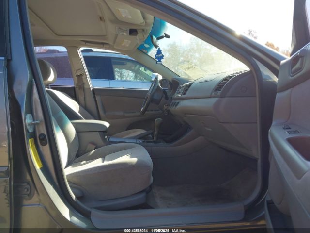 Toyota Camry Le V6 Image 7