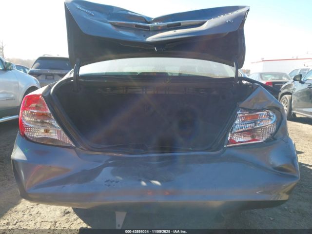 Toyota Camry Le V6 Image 9