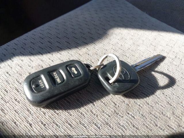 Toyota Camry Le V6 Image 8