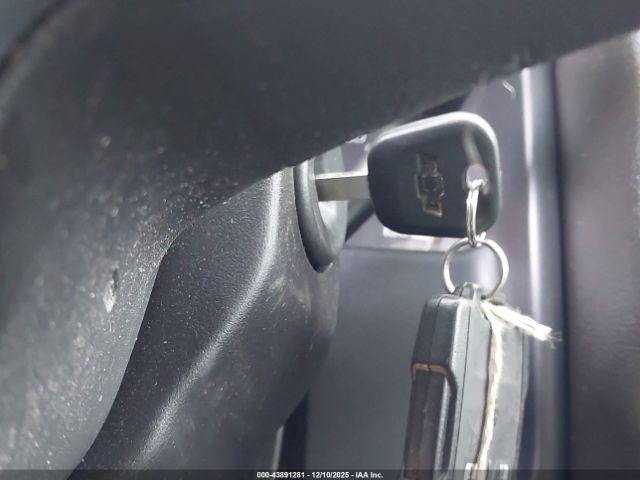 Chevrolet Silverado 2500 Wt Image 10