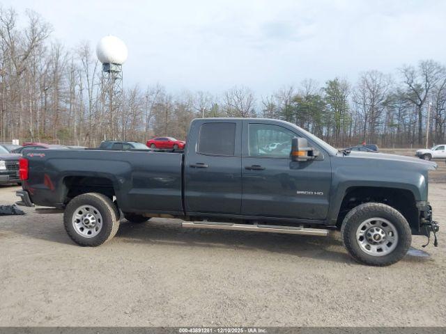 Chevrolet Silverado 2500 Wt Image 13